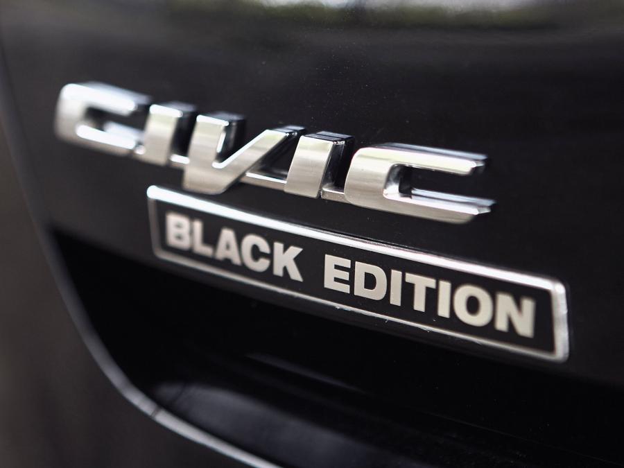  Honda Civic Black Edition 2014 года  (фото 4 из 10)